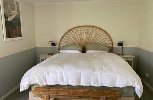 Borenore House | Gorgeous rustic country house near Orange NSW