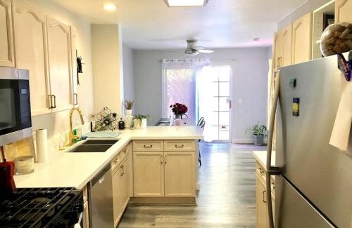 Las Vegas House | Gorgeous Serene Gated Newly Remodeled Townhouse