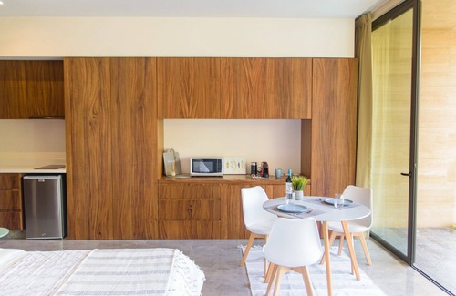 Zama Apartment | Gorgeous studio at Mistiq, free gym, wifi , shuttle