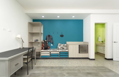 Cali Apartment | Gorgeous, unique and, modern space w/4 bedrooms perfect for families and groups