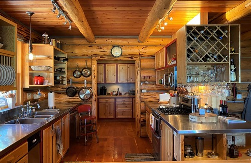 Helena House | Gorgeous Unique log home at Canyon Ferry Lake - Pet Friendly!