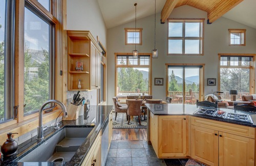 Antler Ridge House | Gorgeous, Upscale Big Sky Cabin w/Mtn Views & Privacy