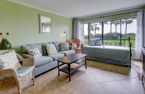 Amelia City Condo | Gorgeous Views From Ground LevelOCEANFRONT condo with POOL!