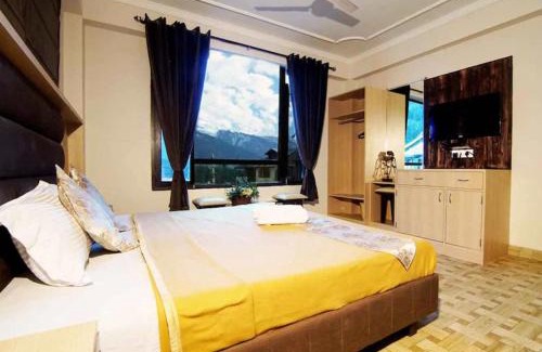 Model Town Hotel | Goroomgo Hotel Daddy Manali