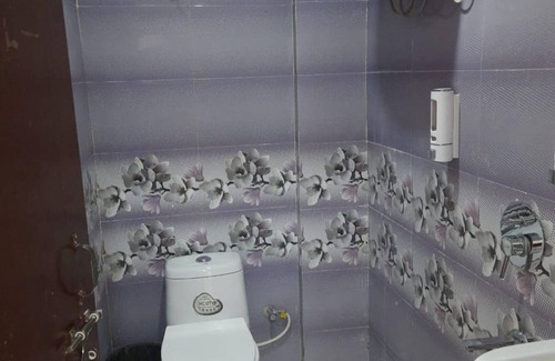 Pathankot Hotel | Goroomgo Sai Guest House Pathankot