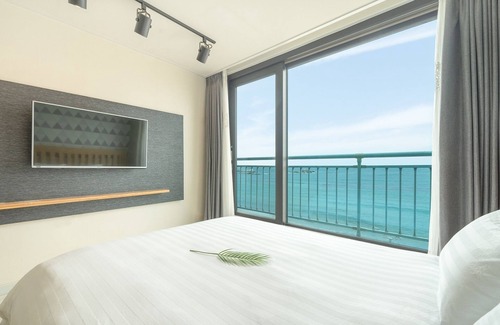 Sokcho House | Goseong Littlesquare Oceanview Pension