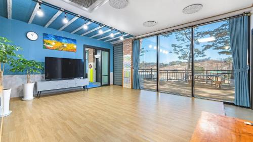 Sokcho House | Goseong Pinetree Pension