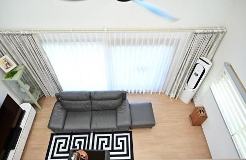 Sokcho House | Goseung Luceluna Pension