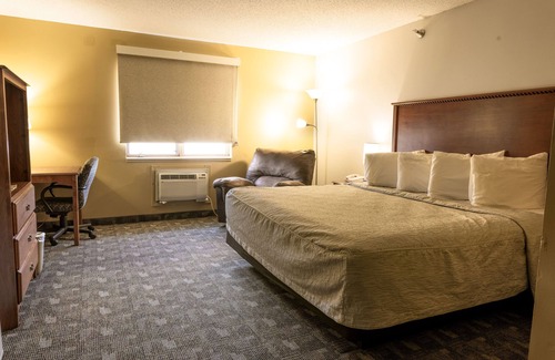 Pierre Hotel | Governor's Inn a Travelodge by Wyndham