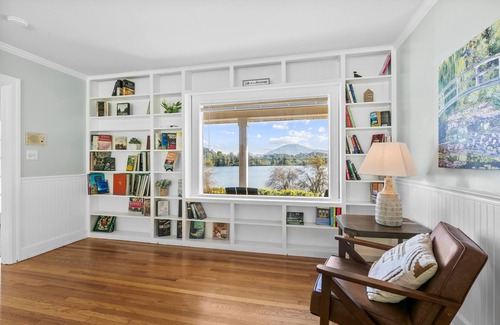 Lake Junaluska House | Graceful Swan Retreat w/Dock, Pool & Golf Access