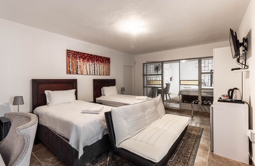 Akasia Hotel | Graceland Conference & Lifestyle Centre