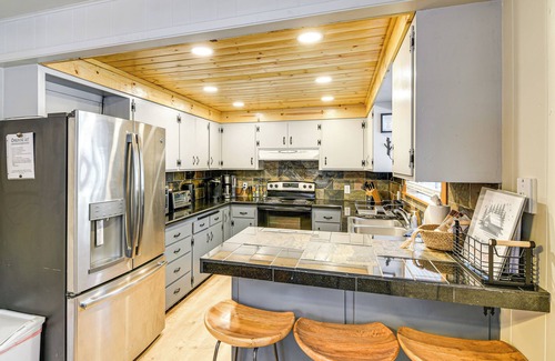 Graeagle Cottage | Graeagle Vacation Rental Cabin w/Game Room!