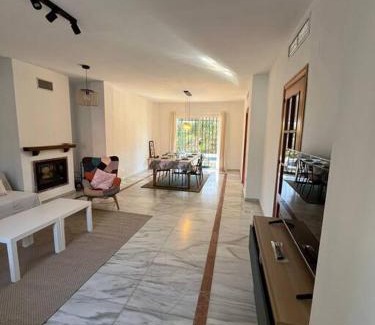 Gelves House | Gran Chalet a 13 min de Sevilla