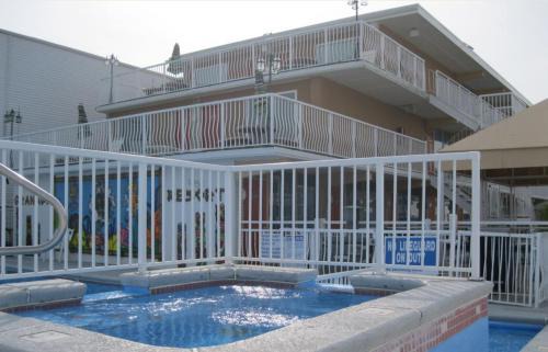 Wildwood Crest Hotel | Granada Ocean Resort