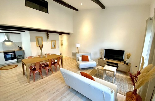 Bas-Vernet Apartment | Grand Appartement, Très bon Standing