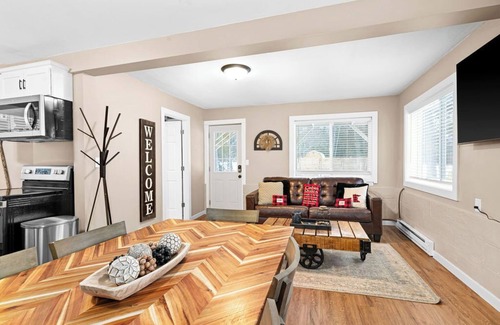 Saginaw Cabin | Grand Lake Getaway | Lake Front | Custom Sauna | 2 Cabins | Sleeps 12