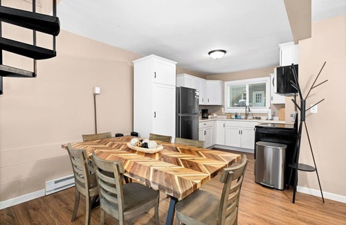 Saginaw Cabin | Grand Lake Getaway | Lake Front | Custom Sauna | 2 Cabins | Sleeps 12