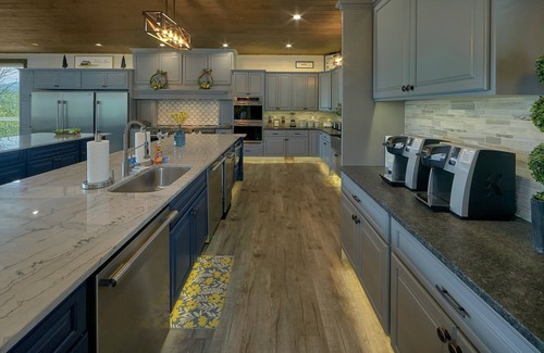 Pigeon Forge Cabin | Grand LeConte Lodge | 21BR Luxury Estate w/Pool, Theater, Arcade, Sleeps 96