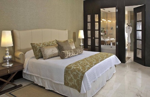 Villa Juarez Resort | Grand Luxxe 2 Bedroom Suit 10/26 - 11/02