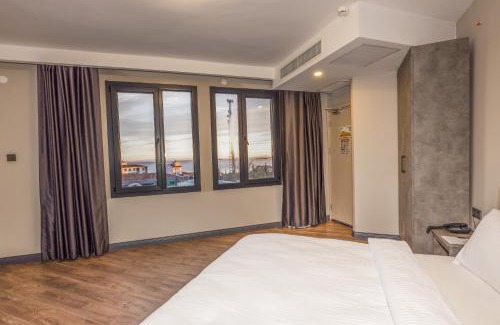 Gumusyaka Hotel | Grand royal hotel