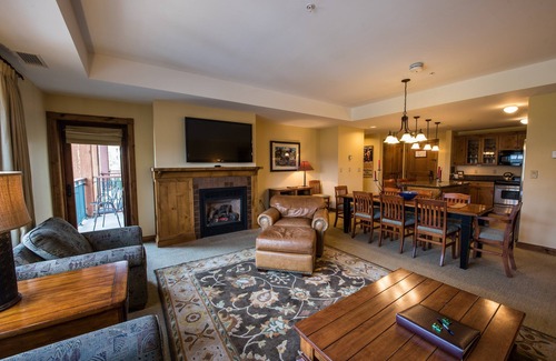 Crested Butte Cabin | Grand Ski Condo | Near the Slopes, Hot Tub Access