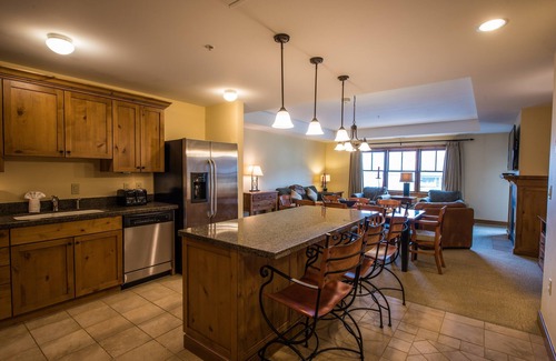 Crested Butte Cabin | Grand Ski Condo | Near the Slopes, Hot Tub Access