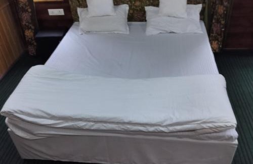 Anantnag District Bed & Breakfast | Grand View Resorts