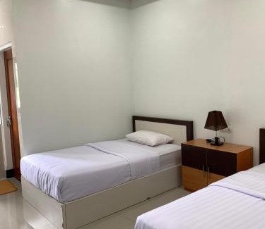 Plaosan Hotel | Grand Wijaya Hotel dan Villa Sarangan