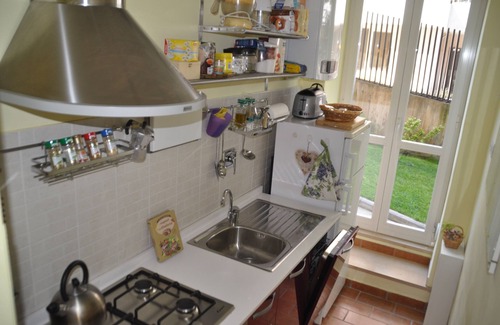 Perugia Apartment | Grandma Jenny Apartment: apartment with garden in the center of Perugia