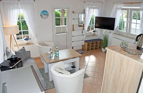 Lancken-Granitz Apartment | Granitz vacation home with terrace and sauna