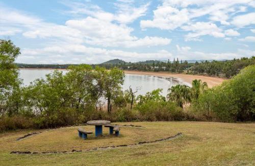 Grasstree Beach Apartment | Grasstree Beach Shacks