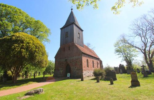 Gross Zicker Apartment | gratis Nutzung vom AHOI Erlebnisbad und Sauna in Sellin - Haus Inselwind FeWo MEERwind