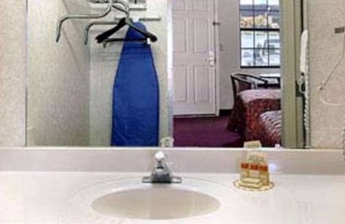 Gray Hotel | Gray Inn and Suites