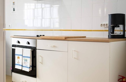 Los Palacios y Villafranca House | Great House, Duplex, Patio and Parking