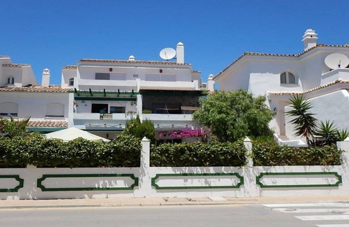Castillo de Sabinillas Apartment | Great and practical apartment, just a few minutes to the beach !