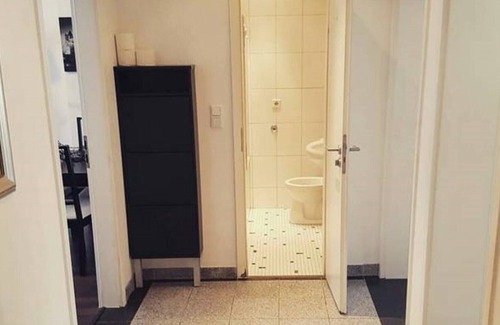 Dusseldorf Old Town Apartment | Great Apartment in GREAT Location!(Neustrasse!)