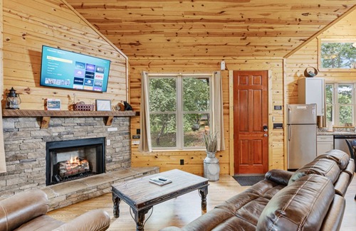 Cleveland Cabin | Great Escape- Luxury Spa Cabin w 2 Person 6 Ft. Jacuzzi Warm Air Spa