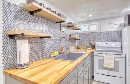 Twin Falls Apartment | Great Find! Downtown Oasis with Office Setup