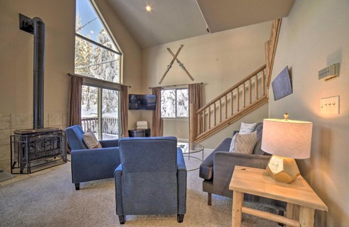 Soda Springs House | Great for Groups Soda Springs Cabin with Deck!
