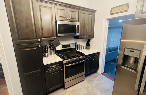 Waukegan House | great home in Waukegan for navy graduate families close distance to navy base!