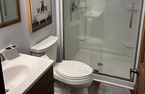 Penfield House | Great house with plenty of space for your guests- PETS STAY FREE