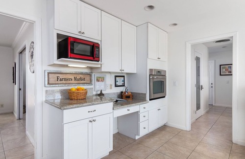 Temecula House | GREAT LOCATION! CLOSE TO PELTZER, LORIMAR, FAULKNER, LONG SHADOW WINERIES!