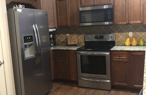 Elizabethtown Condo | Great location next to ball park, college, hospital, restaurants and shopping.