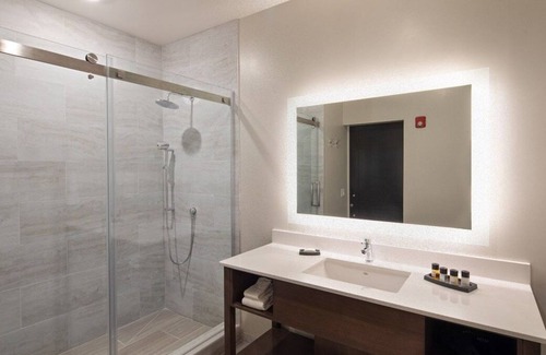 Winters House | Great Relaxing Overnight Stay! Four Units, Pet-friendly Hotel with Free Parking!