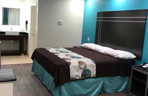 Spring Hotel | Great Relaxing Overnight Stay! Comfortable Unit! Close to ExxonMobil Campus!