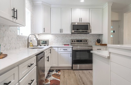 West End House | Great Reviews! Welcome Golfers & Families located on 5 Acres of Privacy!