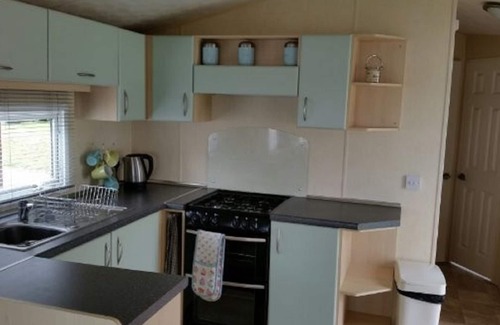 Hamworthy House | Great sea views, modern 6 berth caravan beach 2 mins away at Rockley Park, Poole