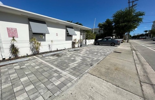 Northeast Miami Condo | Great Studio 15 min from the beach