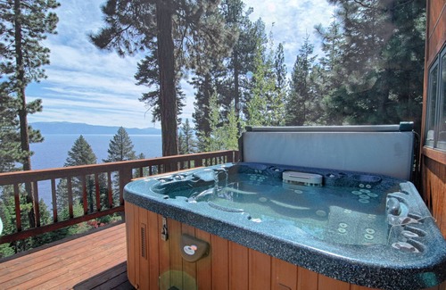 Ridgewood House | Great Tahoe Home with 60-Foot Deck & Panoramic Lake Tahoe View