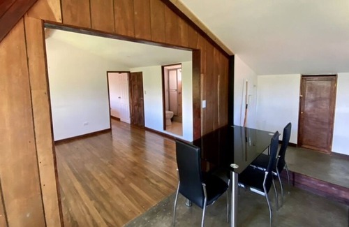 Roble Apartment | Great view of the mountains while in San Jose.